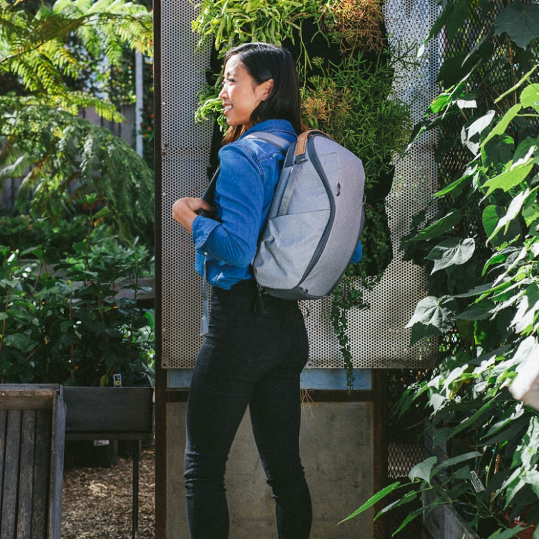 Peak Design Everyday Rucksack 20L Zip V2 Dunkelblau - Foto Erhardt