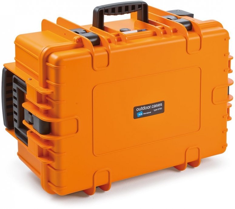 Technical Specs  B&W Case Type 6700 SI orange with foam insert