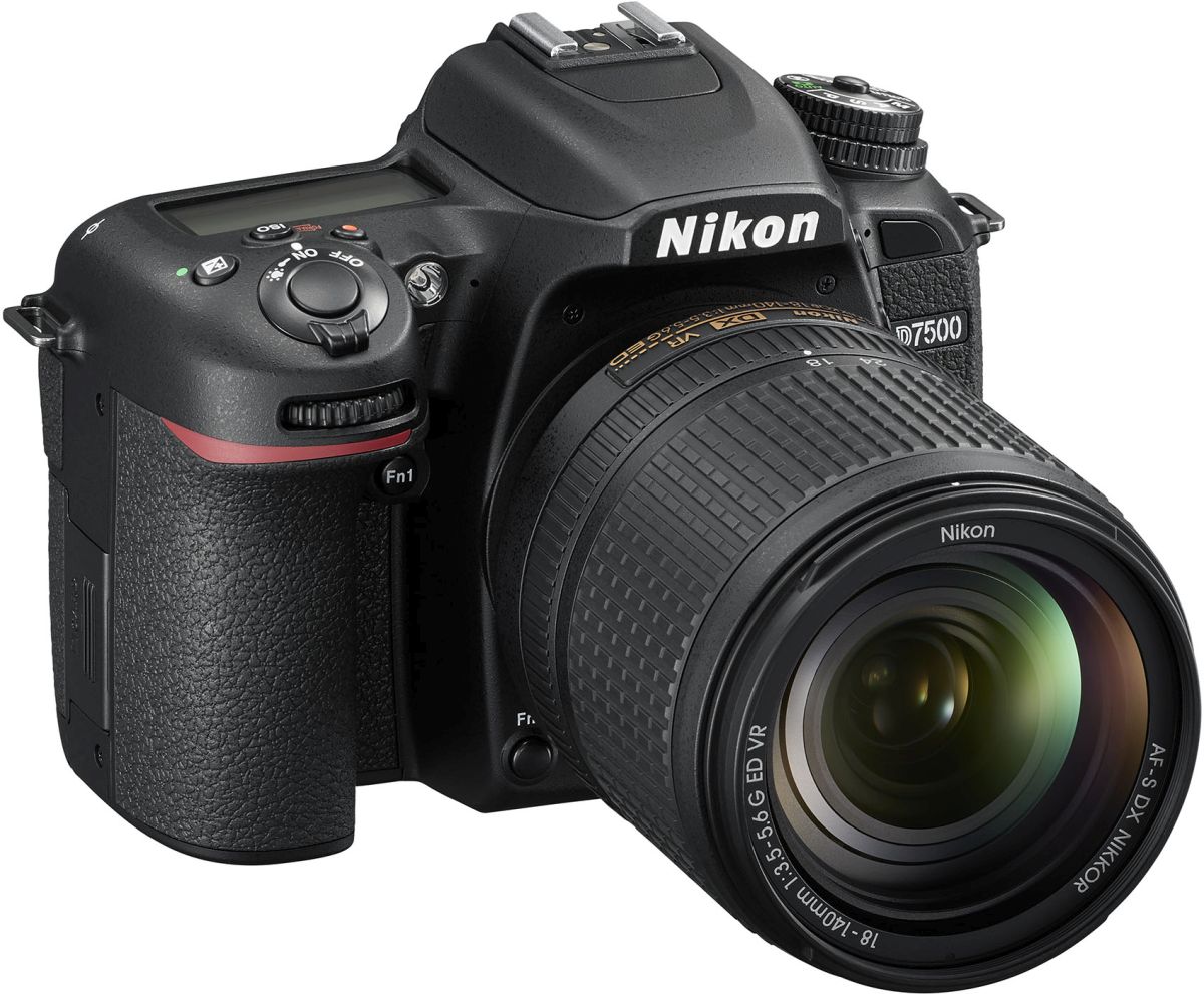 Nikon D7500 Kit AF-S DX 18-140mm f3.5-5.6G ED VR
