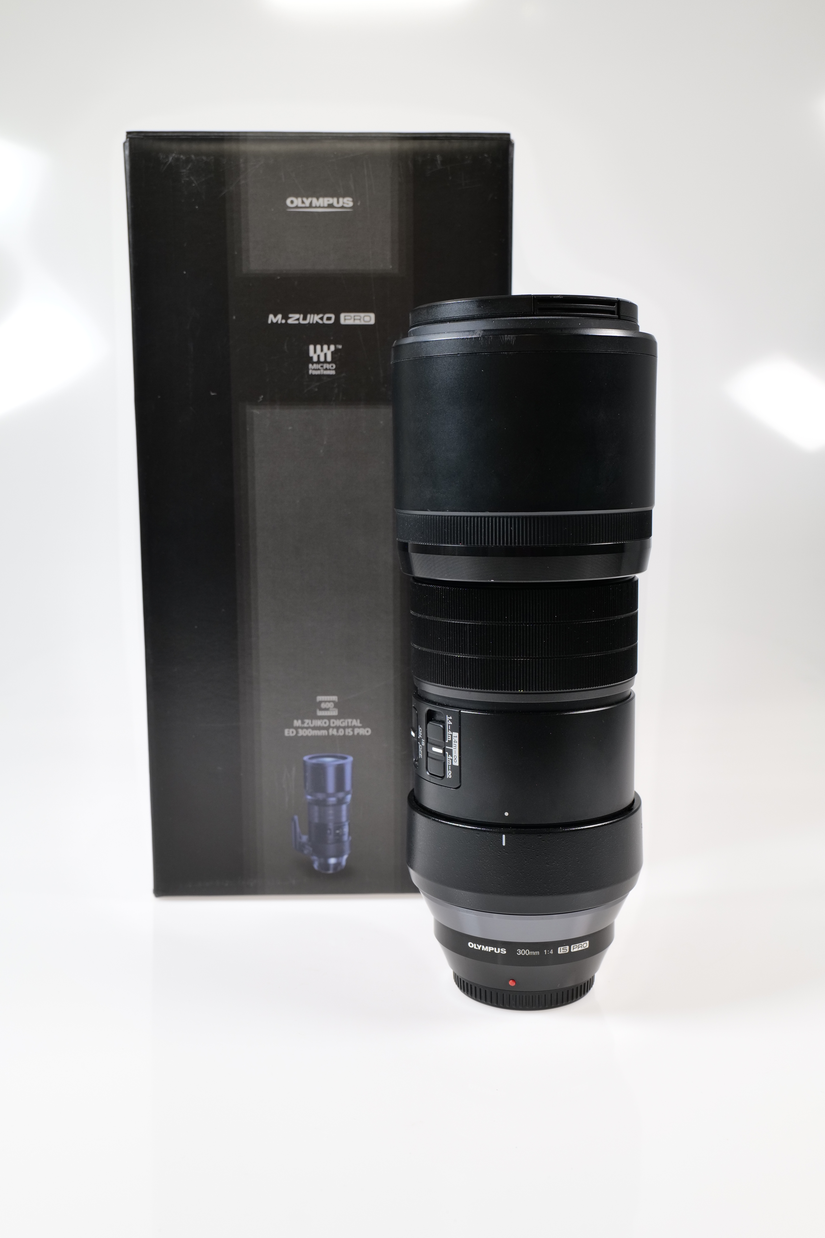 Olympus ED 300mm F4 IS PRO used #9160955