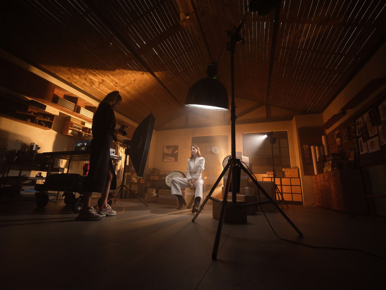 NANLITE FC-120B Bi-Color Reportage- und Studio-Scheinwerfer