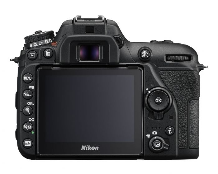 Nikon D7500 Kit AF-S DX 18-140mm f3.5-5.6G ED VR - Foto Erhardt