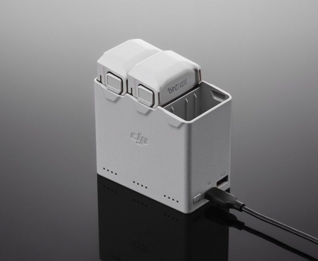 Technical Specs DJI Mini 3 Pro Charging Station + 2x Intelligent Flight  Battery - Foto Erhardt