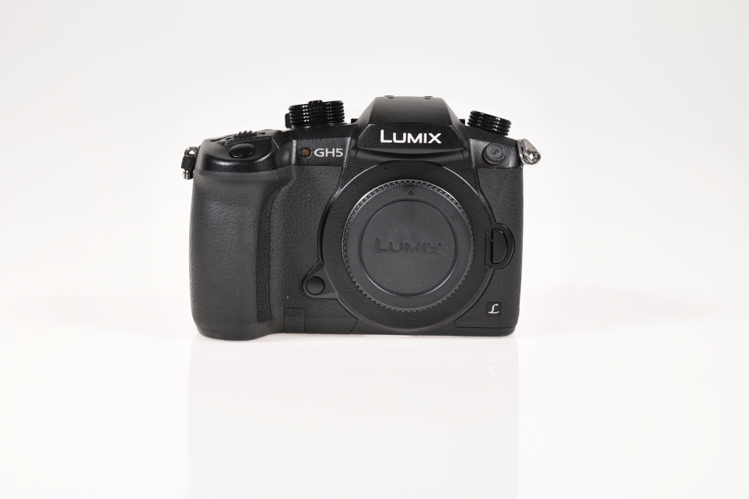 panasonic-dc-gh5-gehause-