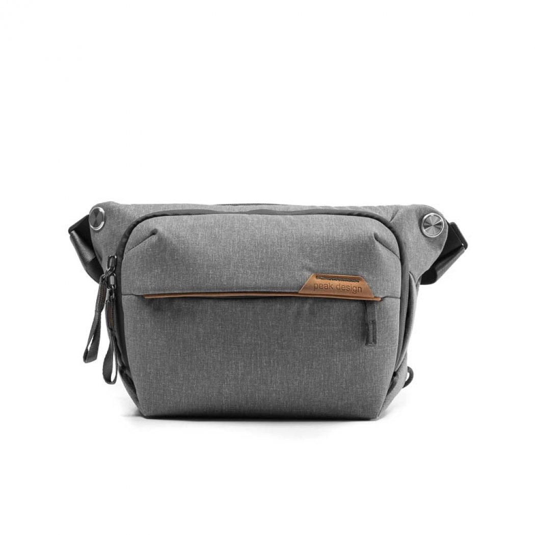 Peak Design Everyday Sling 3L Light Gray Foto Erhardt