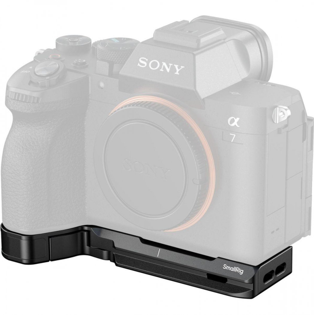 SmallRig 6033 Baseplate with AirTag Slot for Sony Alpha 7 V7R V/7 IV