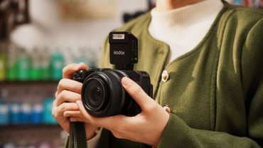 Godox iT22 C TTL Mini Flash pour Canon noir