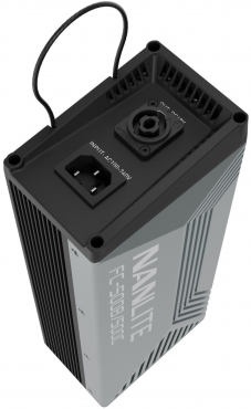 NANLITE FC-500C full-color reportage and studio spotlight