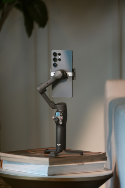 DJI Osmo Mobile 8 Vlogging Combo schwarz