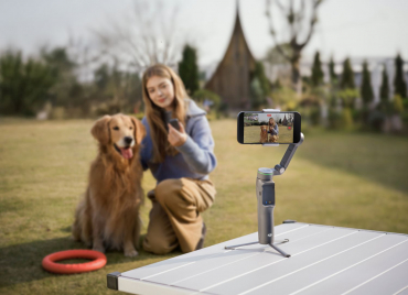 DJI Osmo Mobile 8P Advanced Tracking Combo