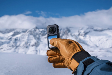 Insta360 X6 Essentials Bundle Midnight Black
