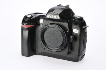 Nikon D70 Gehäuse gebraucht #9165699 - 9165699 Nikon D70 Gehäuse gebraucht #9165699