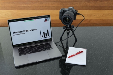 Canon EOS R5 + Samyang MF 50mm T1,5 VDSLR MK2 Canon RF