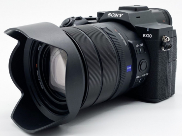 Sony DSC-RX10M5 + Sony 512GB SDXC Cl10 UHS-II U3 V60