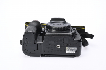 Nikon D7500 Gehäuse gebraucht #9165769