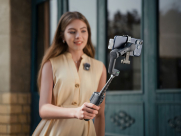 DJI Osmo Mobile 8P Advanced Tracking Combo