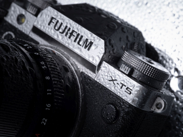 Fujifilm X-T5 Gehäuse silber + Sigma 23mm f1,4