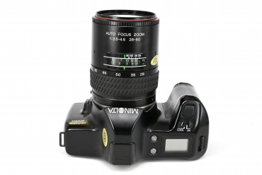 Minolta DYNAX 3000i with kit lens Macro 28-80mm used #9070041