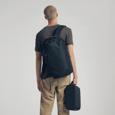 Urth Norite 24l Backpack + Kamera Insert schwarz