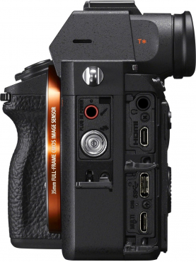 Sony Alpha ILCE-7R IIIA + SmallRig 2629 Half Cage
