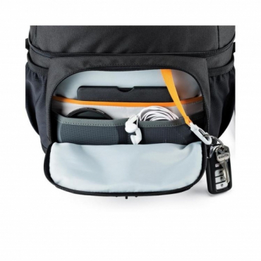 Lowepro Nova 180 AW II black single piece