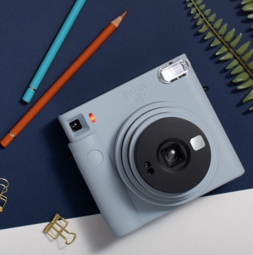 Fujifilm Instax SQUARE SQ1 glacier blue EX D + Square Film