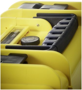 B&W Case Type 4000 RPD yellow with compartment division