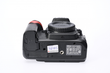 Nikon D7000 Gehäuse gebraucht #9164792