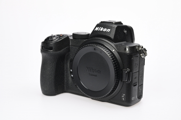 Nikon Z5 Gehäuse gebraucht #9165271 - 9165271 Nikon Z5 Gehäuse gebraucht #9165271