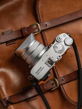 Fujifilm GFX 100RF Argent + Voigtländer Prof. haute vitesse SDXC 256GB UH
