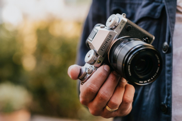 Fujifilm X-T5 Gehäuse silber + Sigma 16-300mm f3,5-6,7 DC OS Fuji X