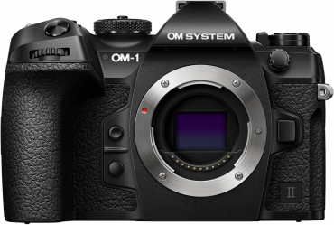 OM System OM-1 II black + 150-400mm f4.5 TC1.25x + handle