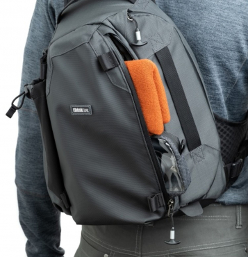 thinkTank PhotoCross V2 11L Basalt Black