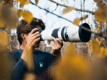 OM System OM-1 II black + 150-400mm f4.5 TC1.25x + handle
