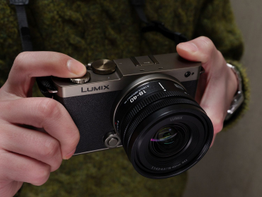 Panasonic Lumix DC-S9 + S 18-40mm titan/schwarz Limited Edition