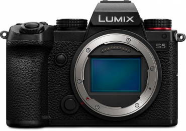 Panasonic Lumix DC-S5 + S Pro 24-70mm f2.8 + S Pro 70-200mm f2.8 O.I.S