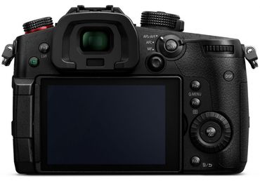 Panasonic Lumix DC-GH5S + Olympus M. Zuiko ED 45mm f1,2 Pro