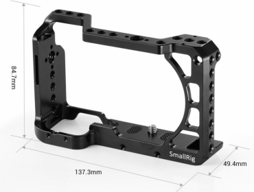 Sony ILCE-6400 + 18-135mm + SmallRig 2310B Cage