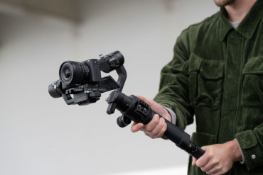 Sony ILME-FX2 + XLR grip + SEL PZ 10-20mm f4 G