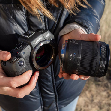 Canon EOS R7 + RF 24-105mm f4-7.1 IS STM + RF 16mm f2.8 STM