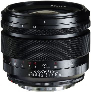 Canon EOS R1 + Voigtländer Nokton 50mm f1,0