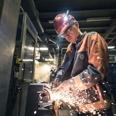 Ledlenser P5R flashlight