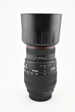 Sigma 4-5,6/70-300mm APO Macro Nikon gebraucht #9070599