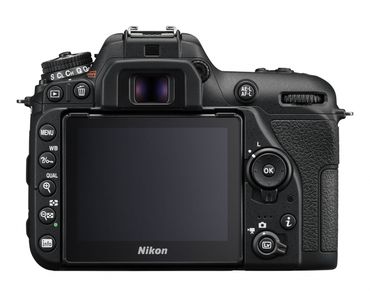 Nikon D7500 + AF-S DX Nikkor 18-300mm VR 3.5-6.3