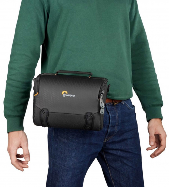 Lowepro Adventura SH 160 III schwarz