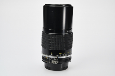 Nikon MF 4,0/ 200mm used #9165197