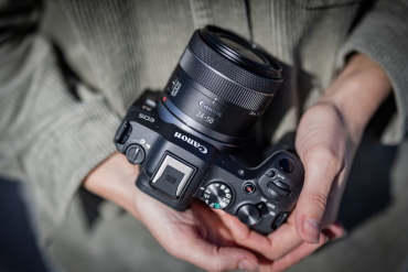 Canon EOS R8 + 24-50mm f4,5-6,3 IS STM B-Ware