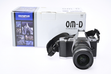Olympus OM-D E-M5 + Zuiko 12-50 gebraucht #9166411 - 9166411 Olympus OM-D E-M5 + Zuiko 12-50 gebraucht #9166411
