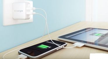 Innergie USB power adapter mMiniAC15