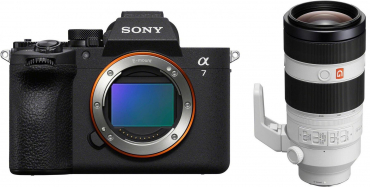Sony Alpha ILCE-7 V + FE 100-400 mm f4,5–5,6 GM OSS